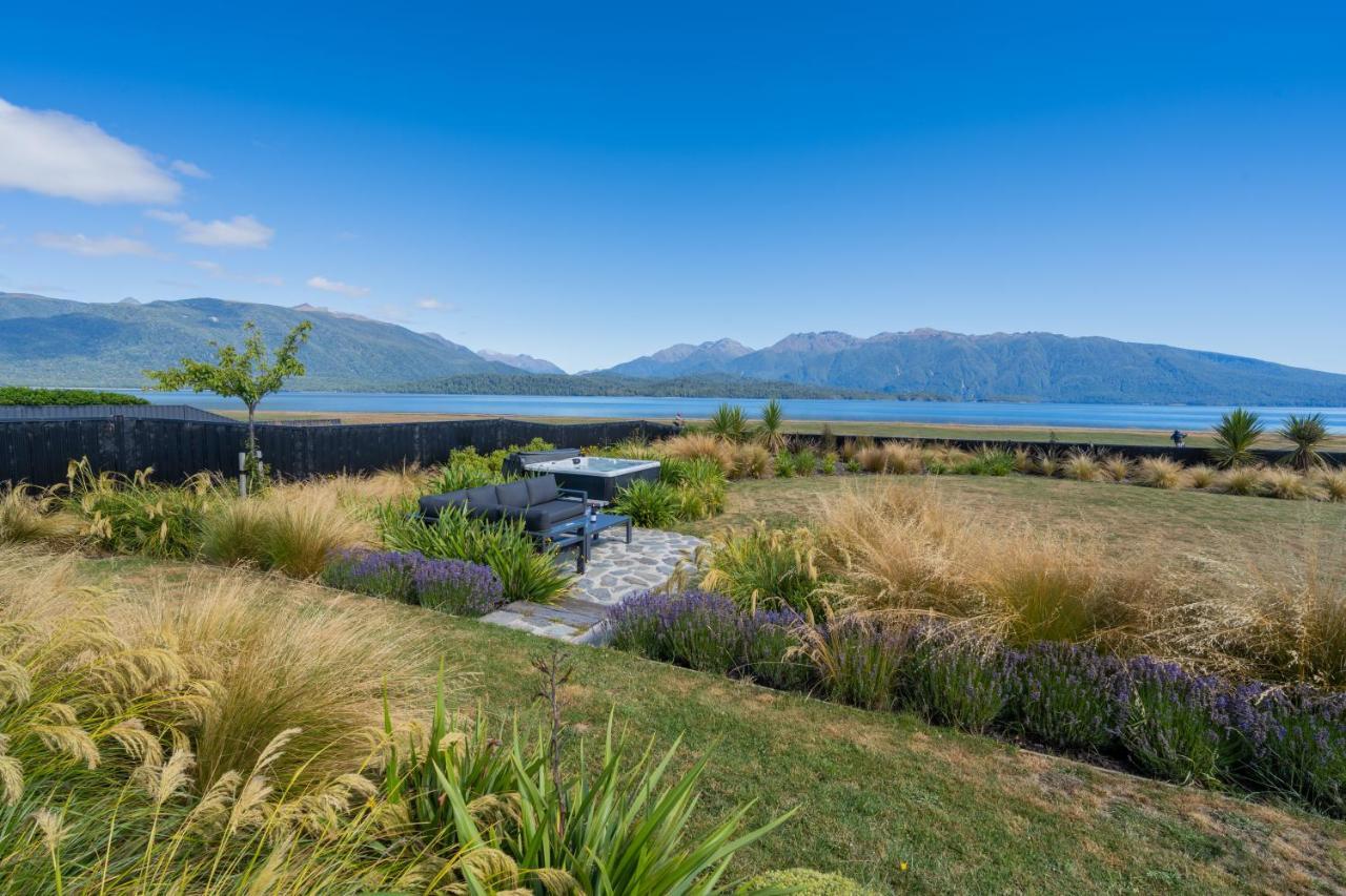 Lake House - Te Anau Holiday Home Exterior photo